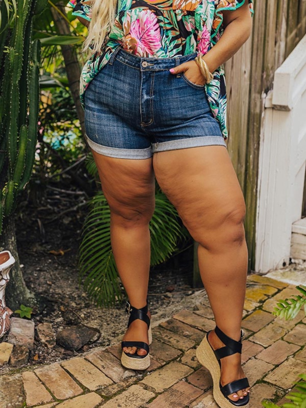 PLUS SIZE KANCAN JEAN SHORTS